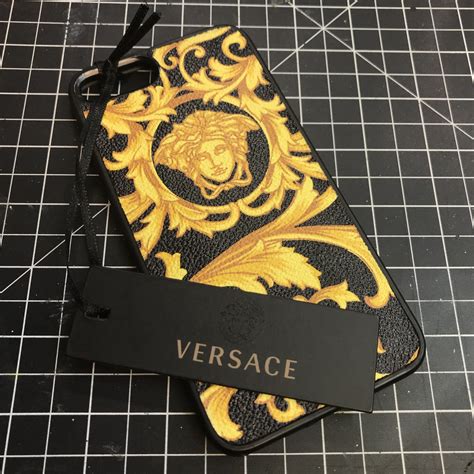 versace handyhülle iphone 13 pro max|Versace iPhone 13 Pro Case .